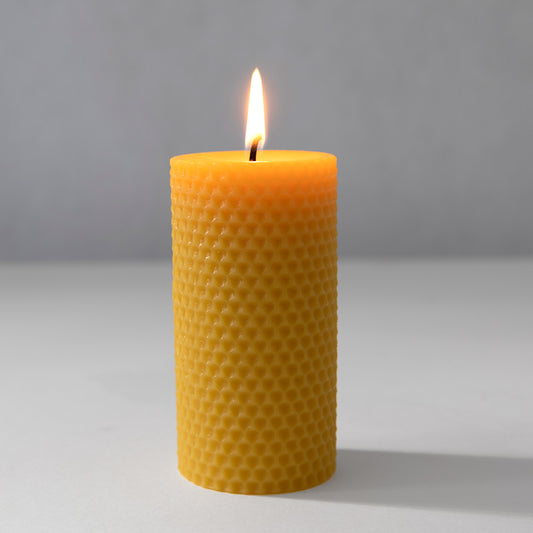 Broluxe Ltd. Co. XL American Bully Beeswax Co. - Honeycomb - Pet Safe Beeswax Candle